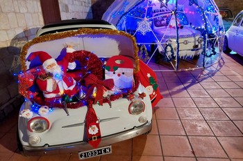 Natale si tinge di Magia e solidarietà al Museo della 500 di Calascibetta 