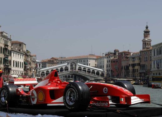 art_17451_2_ferrari_01_big.jpg