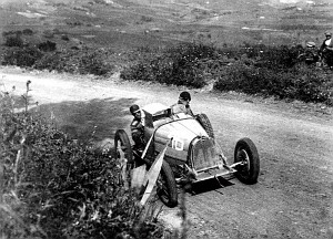 1928TazioNuvolarisuBugatti35C-vi.jpg