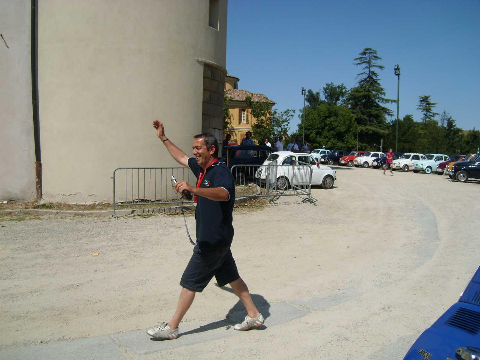 SL271627.JPG