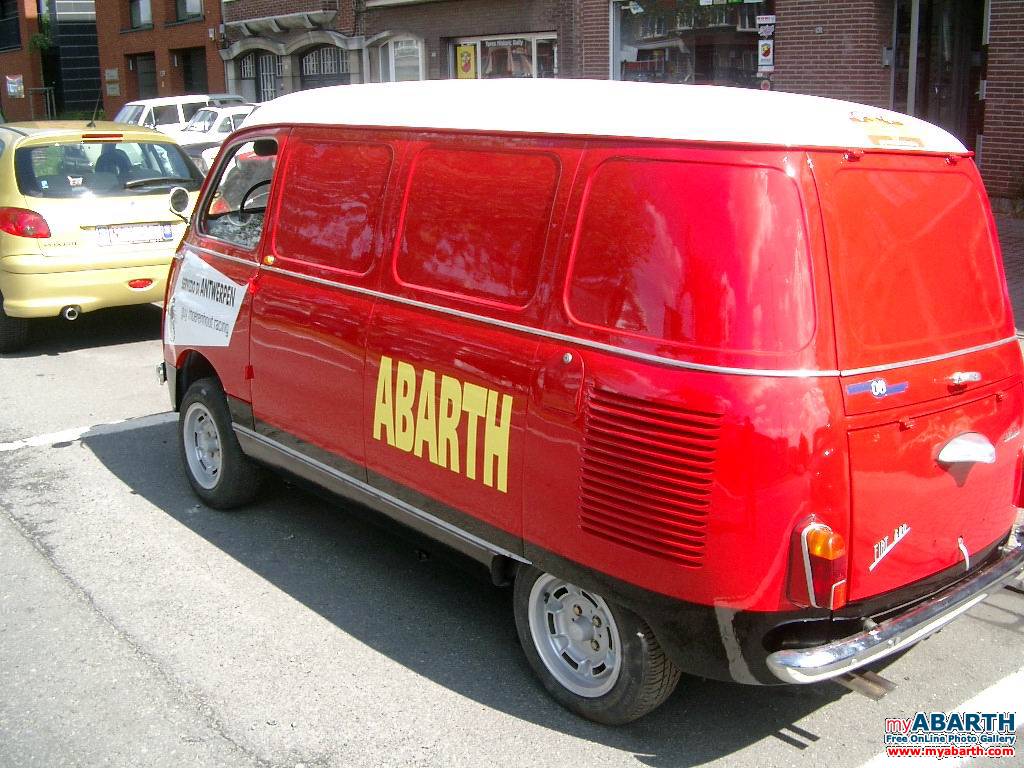 pubblicitarioabarth14.jpg