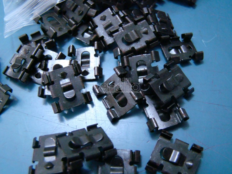 fiat-600-500-autobianchi-bianchina-100-mollette-clips-modanature-sottoporta-doors-trims.jpg