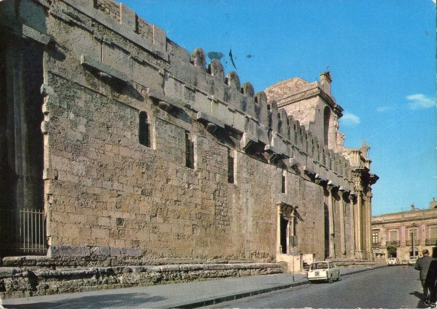 SRsiracusaathena.jpg