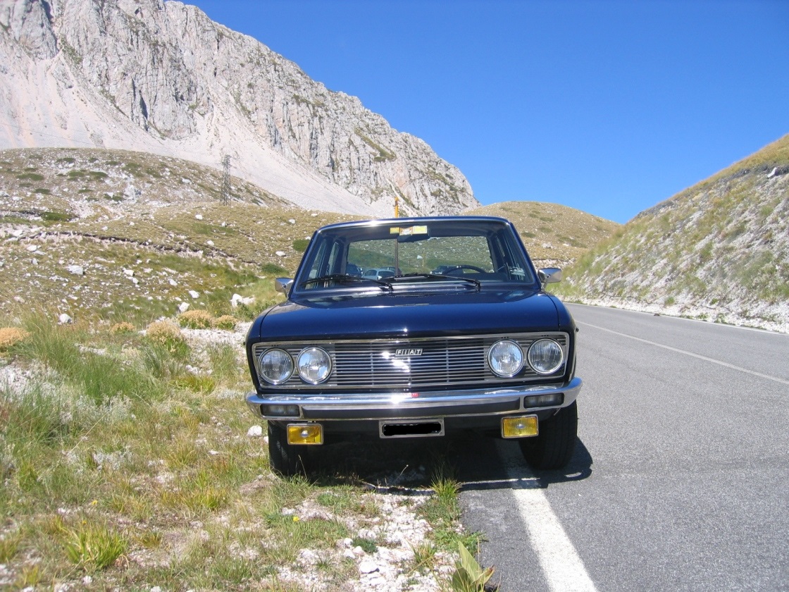 FendinebbiaCarelloFiat132.jpg