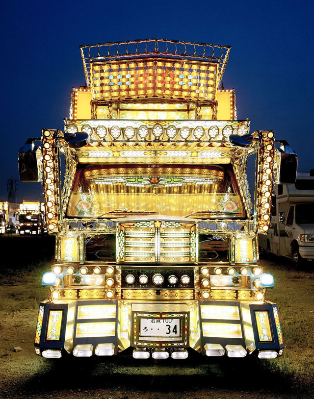 dekotora_1.jpg