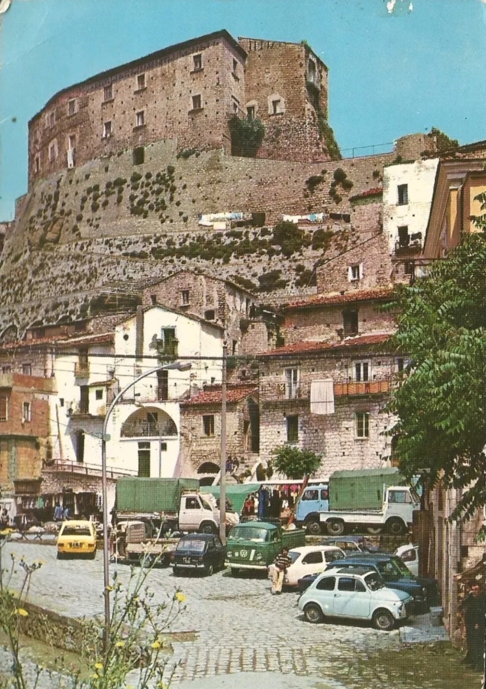 Cancellara-piazza-Sedile-anni70-carrozzeria-NicolaBosco.jpg
