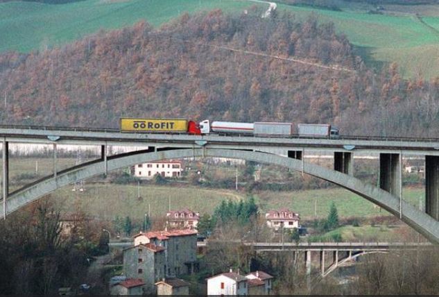 ViadottoRioPiazza.JPG
