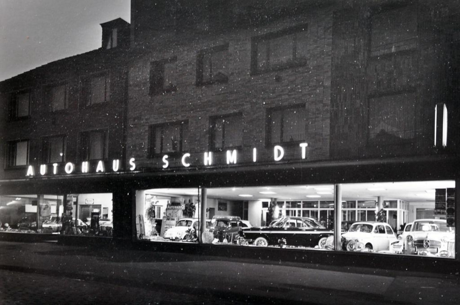 Autohaus.jpg