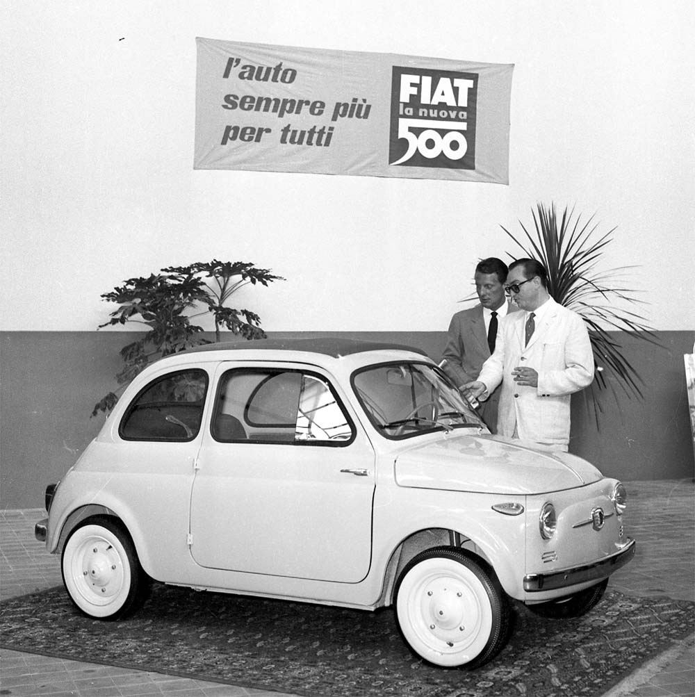 450Presentazionenuovaauto500FIAT1957.jpg