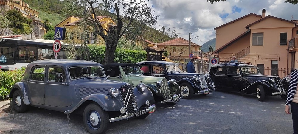 Visita del Club "La Traction Universelle"