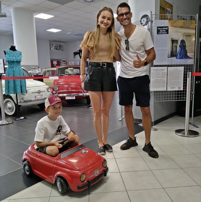 La famiglia Iwuc al "Dante Giacosa"