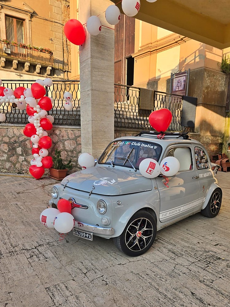 La 500 alla Notte Romantica di Calascibetta