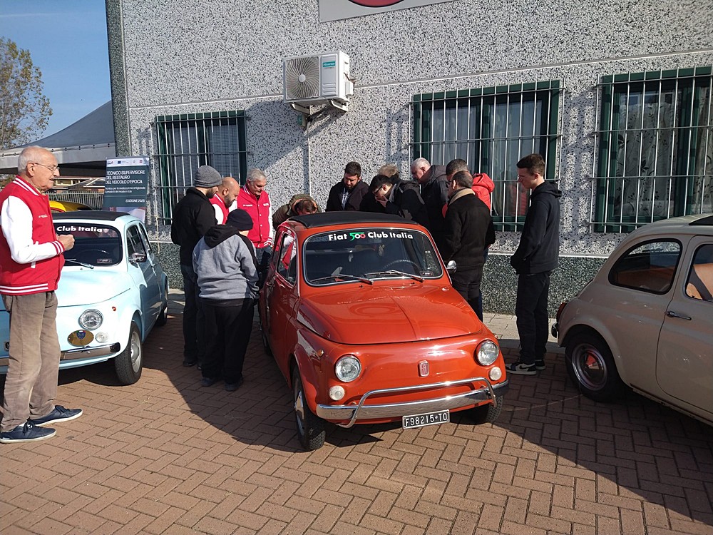 Il Club al Corso di Tecnico Superiore del Restauro di veicoli d'epoca