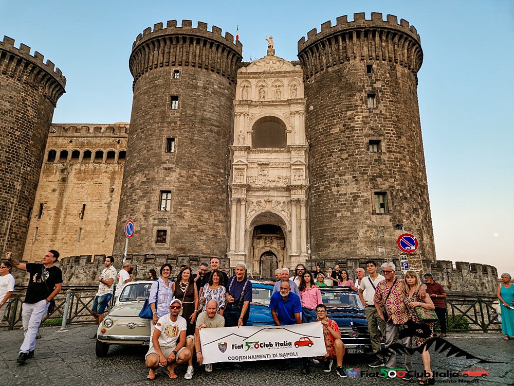 Napoli in 500 - Le dame alla corte degli Angioini