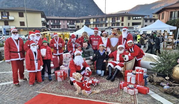 Babbi Natale in 500 sul Lago d'Iseo