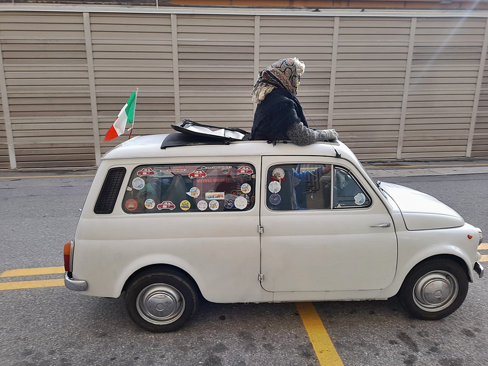 Befana in 500 a Camaiore e Viareggio