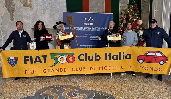 Consegna dei modellini alla "Santobono-Pausillipon"