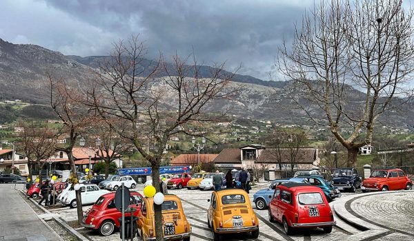 Donne in 500 a Cusano Mutri