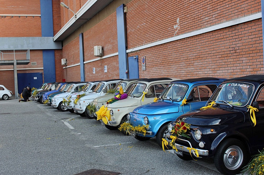 Reggio Calabria, "Donne, rose e mimose in 500" 2026