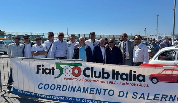 Salerno, le 500 alla Marina d’Arechi Port Village